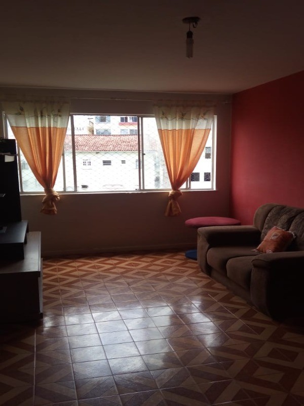 Apartamento à venda com 2 quartos, 72m² - Foto 1