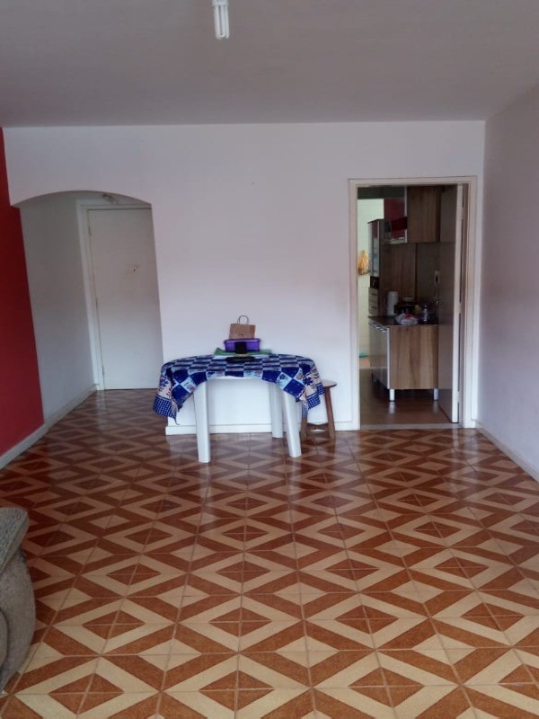 Apartamento à venda com 2 quartos, 72m² - Foto 2