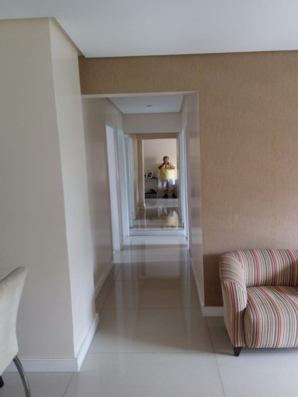 Apartamento à venda com 3 quartos, 97m² - Foto 3