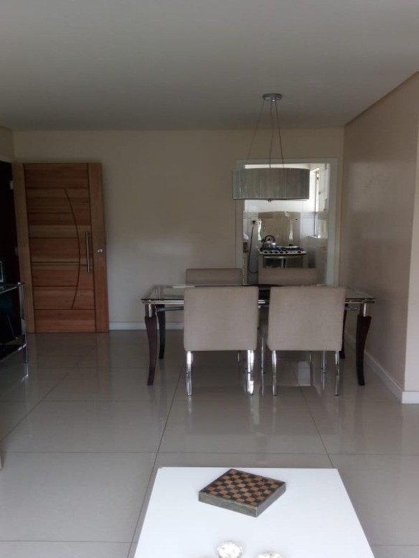 Apartamento à venda com 3 quartos, 97m² - Foto 9