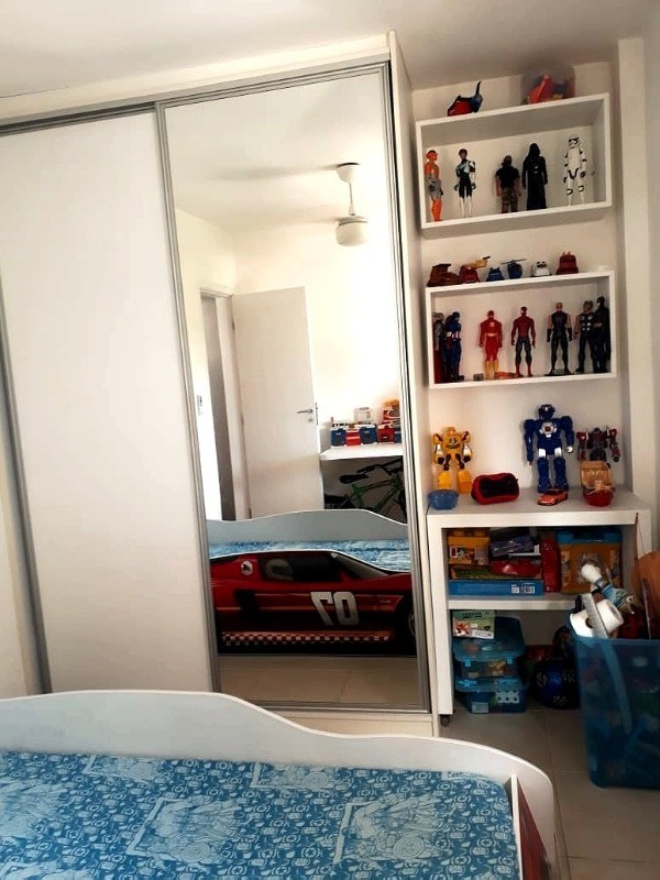 Apartamento à venda com 2 quartos, 70m² - Foto 3