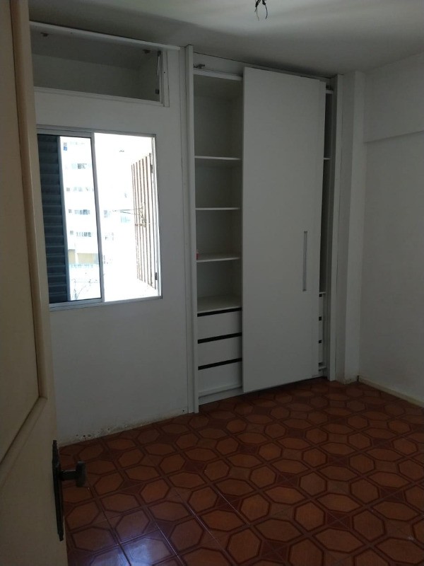 Apartamento à venda com 2 quartos, 80m² - Foto 5