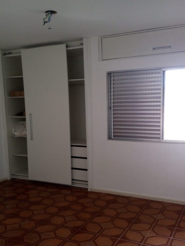 Apartamento à venda com 3 quartos, 80m² - Foto 5