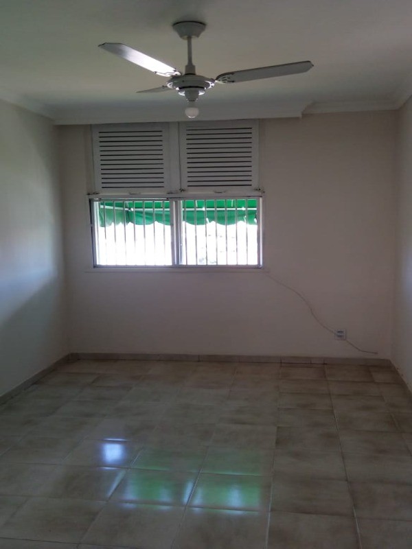 Apartamento à venda com 2 quartos, 57m² - Foto 2