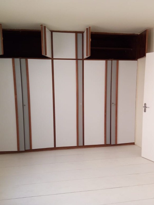 Apartamento à venda com 2 quartos, 67m² - Foto 3