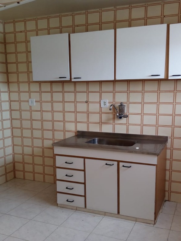 Apartamento à venda com 2 quartos, 67m² - Foto 8