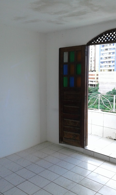 Apartamento à venda com 2 quartos, 58m² - Foto 3