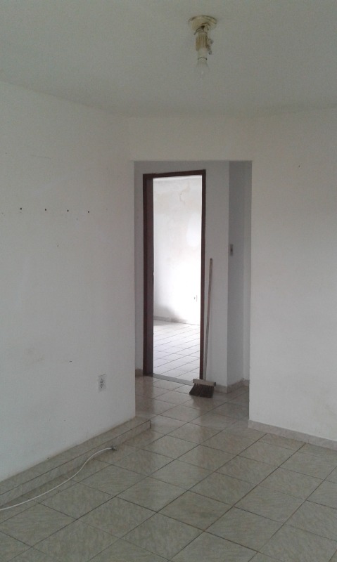 Apartamento à venda com 2 quartos, 58m² - Foto 3