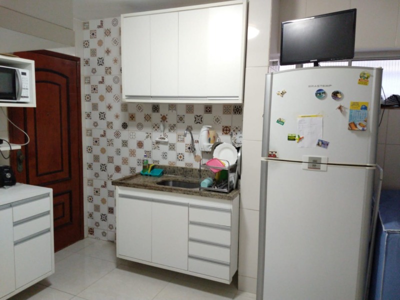 Apartamento à venda com 2 quartos, 75m² - Foto 11