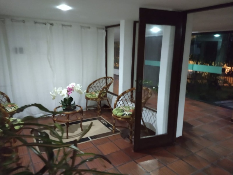 Apartamento à venda com 2 quartos, 75m² - Foto 12