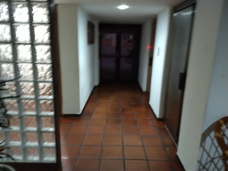 Apartamento à venda com 2 quartos, 75m² - Foto 14