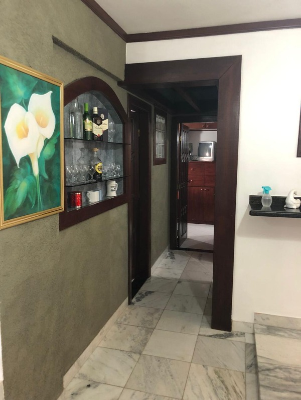 Apartamento à venda com 2 quartos, 70m² - Foto 8