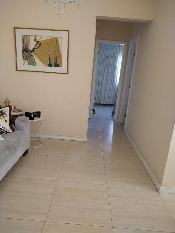 Apartamento à venda com 2 quartos, 70m² - Foto 5