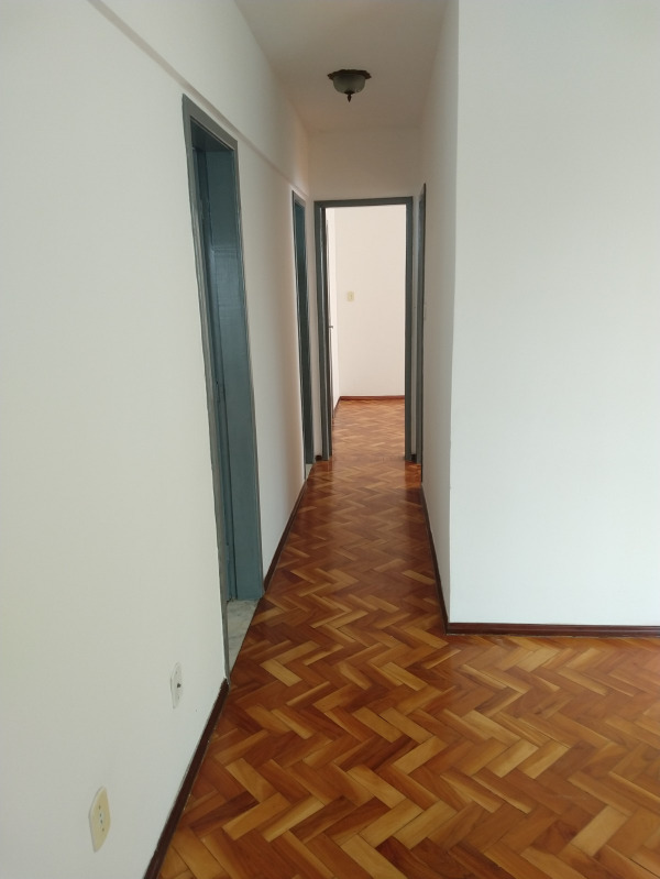 Apartamento à venda com 2 quartos, 80m² - Foto 4