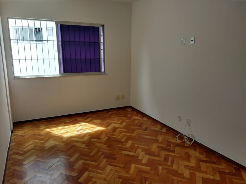 Apartamento à venda com 2 quartos, 80m² - Foto 5