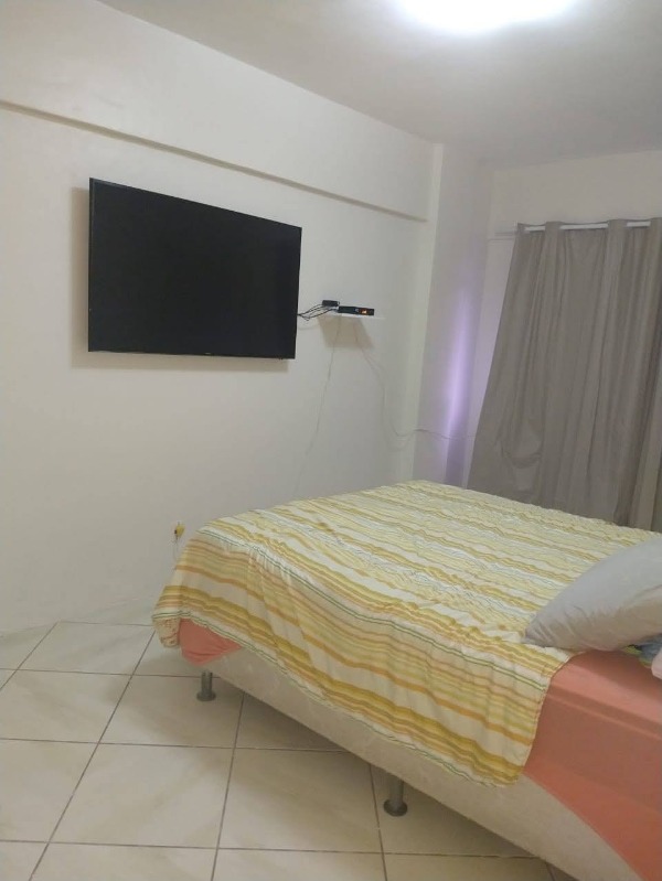 Apartamento à venda com 3 quartos, 100m² - Foto 2