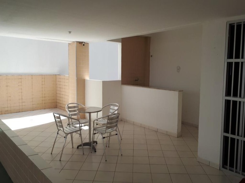 Apartamento à venda com 2 quartos, 57m² - Foto 11