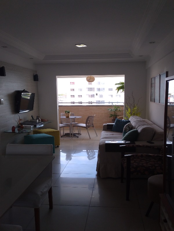 Apartamento à venda com 2 quartos, 60m² - Foto 1