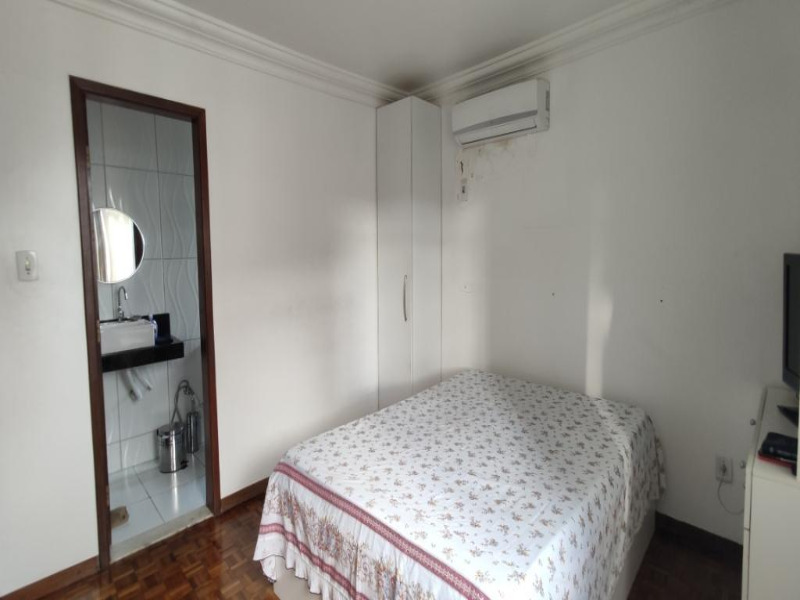 Apartamento à venda com 3 quartos, 101m² - Foto 7