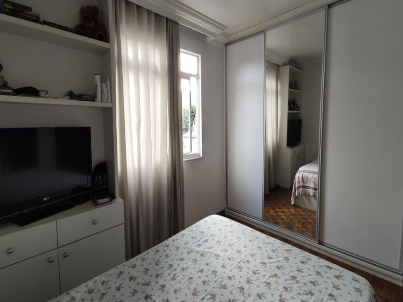 Apartamento à venda com 3 quartos, 101m² - Foto 10