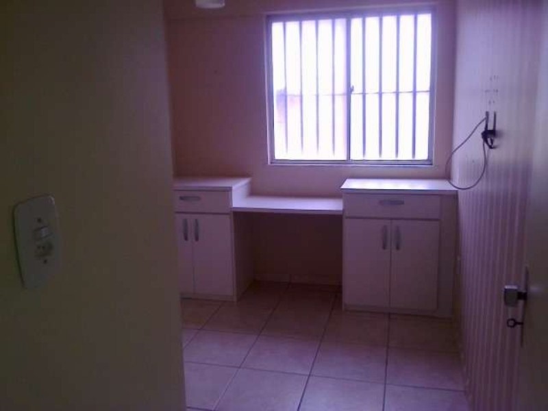 Apartamento à venda com 3 quartos, 65m² - Foto 3