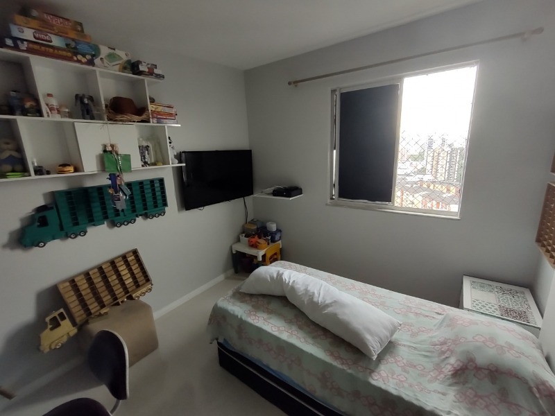 Apartamento à venda com 2 quartos, 70m² - Foto 5