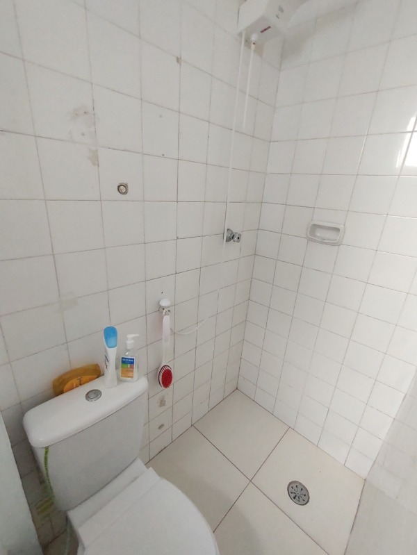 Apartamento à venda com 2 quartos, 70m² - Foto 9