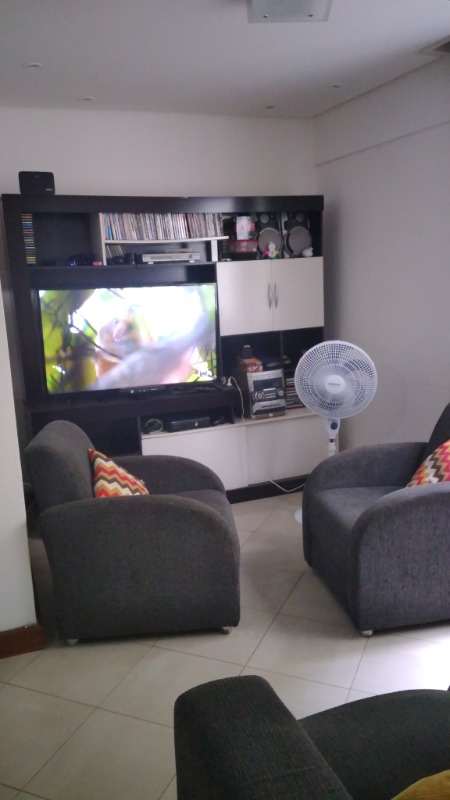 Apartamento à venda com 3 quartos, 65m² - Foto 3