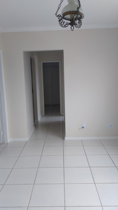 Apartamento à venda com 3 quartos, 70m² - Foto 3