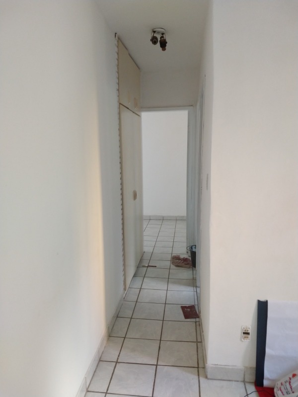 Apartamento à venda com 2 quartos, 60m² - Foto 4