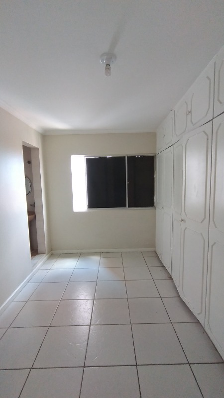 Apartamento à venda com 2 quartos, 70m² - Foto 9