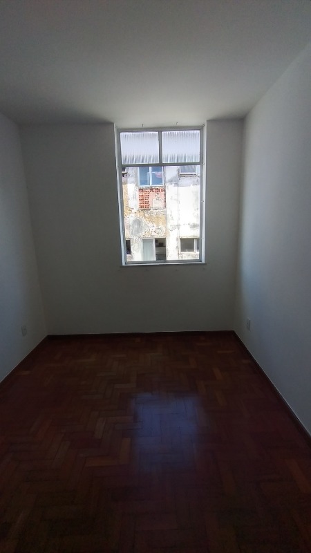 Apartamento à venda com 3 quartos, 70m² - Foto 3