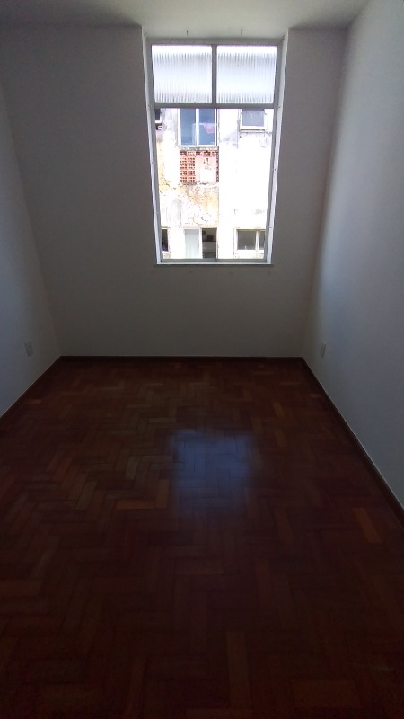 Apartamento à venda com 3 quartos, 70m² - Foto 3