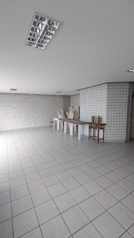 Apartamento à venda com 2 quartos, 68m² - Foto 18