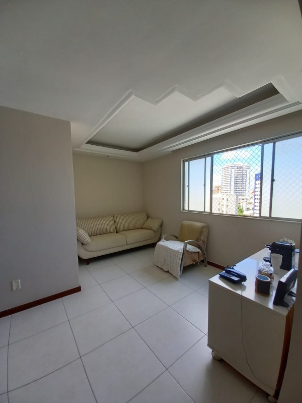 Apartamento à venda com 2 quartos, 70m² - Foto 3