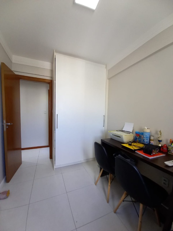 Apartamento à venda com 2 quartos, 70m² - Foto 7