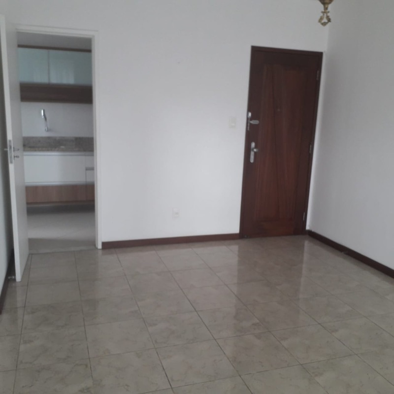 Apartamento à venda com 3 quartos, 100m² - Foto 5