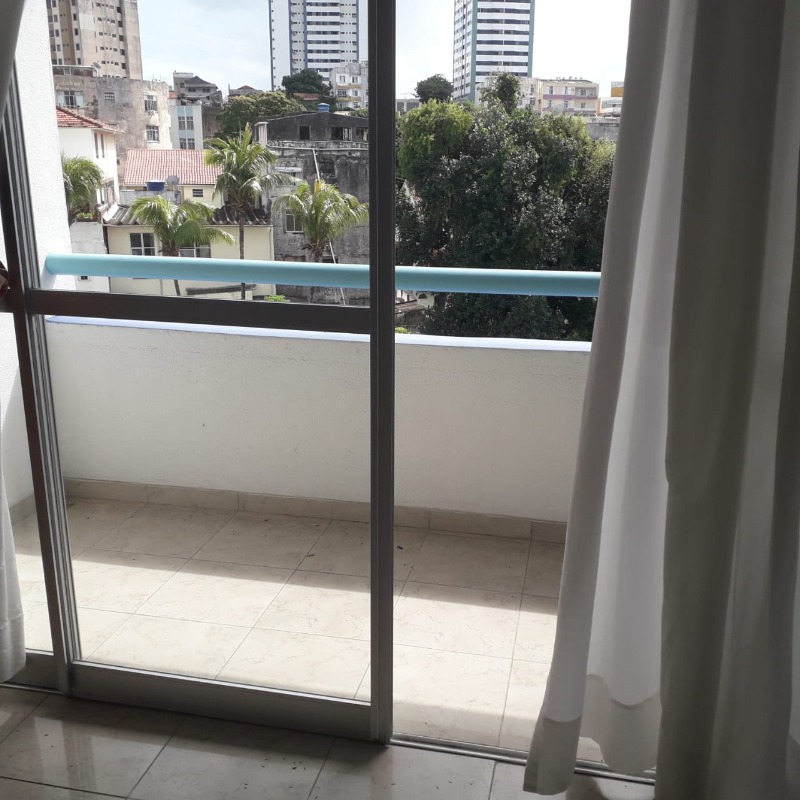 Apartamento à venda com 3 quartos, 100m² - Foto 2