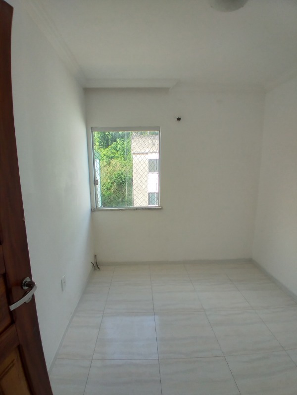 Apartamento à venda com 2 quartos, 60m² - Foto 2