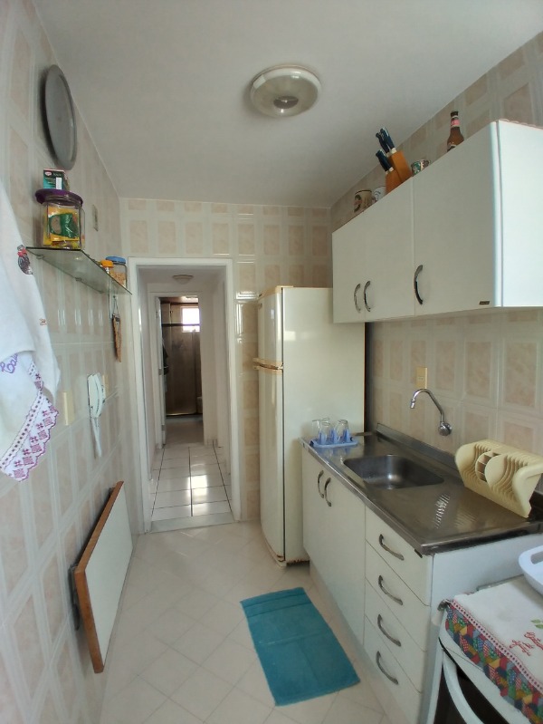 Apartamento à venda com 2 quartos, 70m² - Foto 8