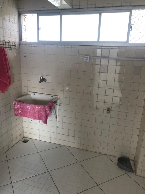 Apartamento à venda com 2 quartos, 70m² - Foto 10