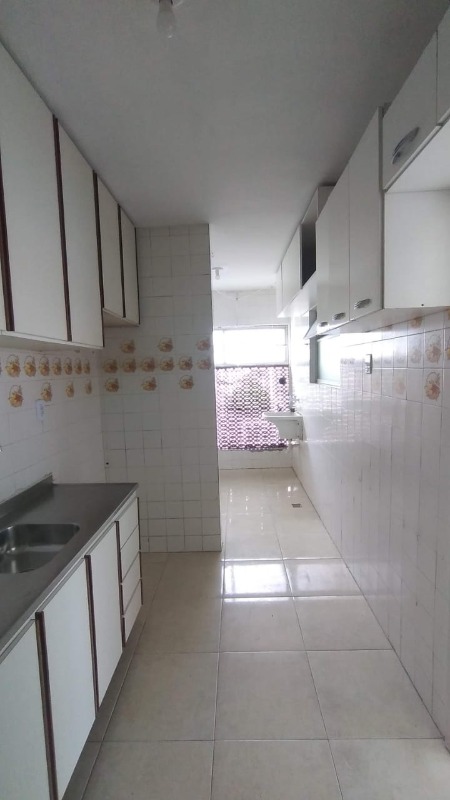 Apartamento à venda com 3 quartos, 100m² - Foto 11