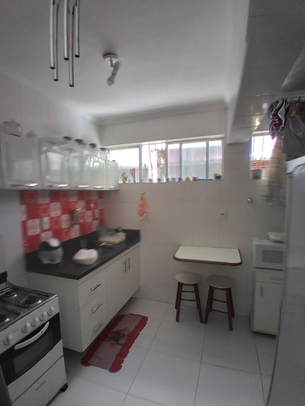 Apartamento à venda com 2 quartos, 60m² - Foto 6