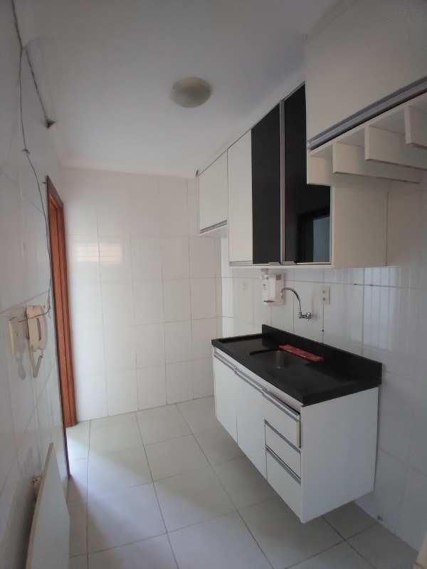 Apartamento à venda com 2 quartos, 70m² - Foto 10