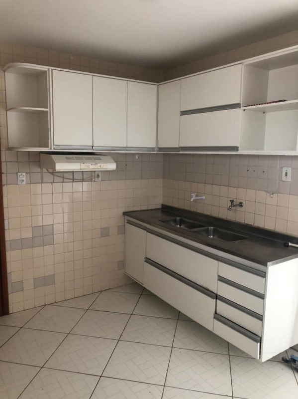 Apartamento à venda com 2 quartos, 70m² - Foto 8