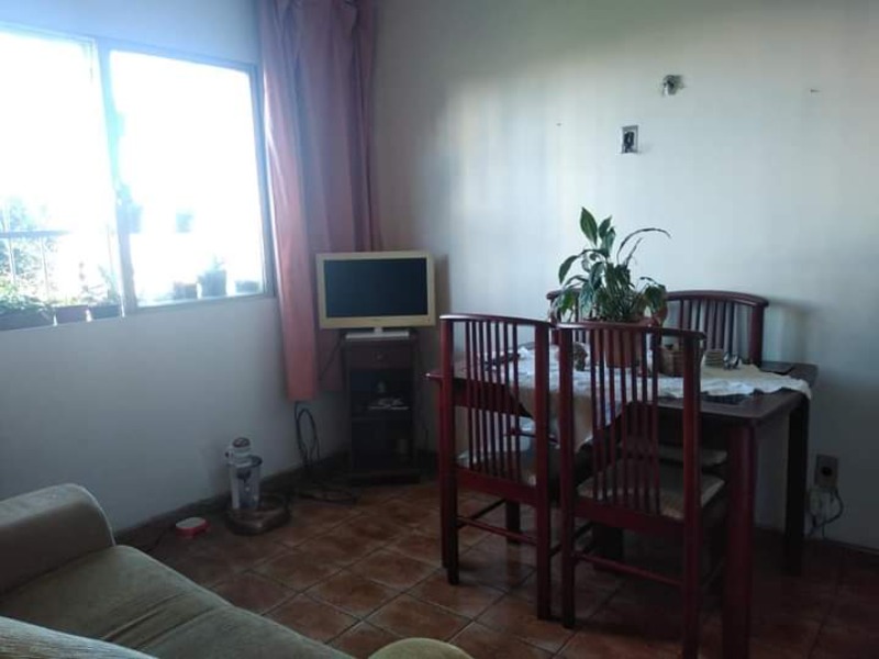 Apartamento à venda com 2 quartos, 80m² - Foto 3