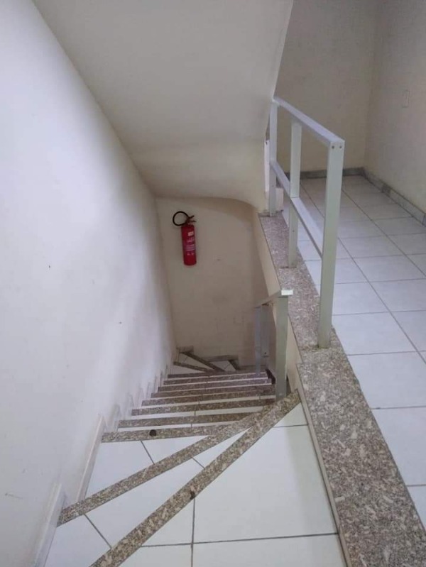 Apartamento à venda com 2 quartos, 80m² - Foto 17