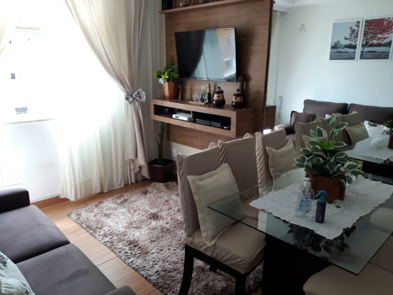 Apartamento à venda com 3 quartos, 75m² - Foto 1