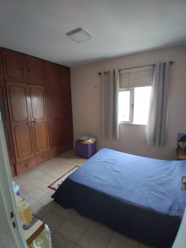 Apartamento à venda com 2 quartos, 70m² - Foto 3