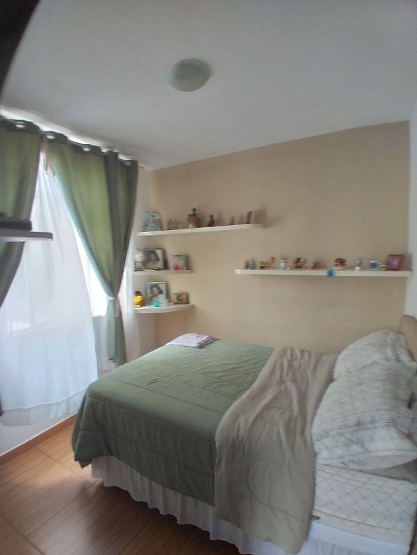 Apartamento à venda com 3 quartos, 75m² - Foto 3